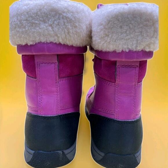 UGG Purple Butte II Boot Snow Waterproof Purple Sz 6 Excellent Boots. - Picture 4 of 6